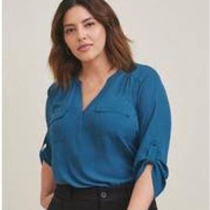 Torrid size 3X Pullover 3/4 Sleeve Blouse legion blue